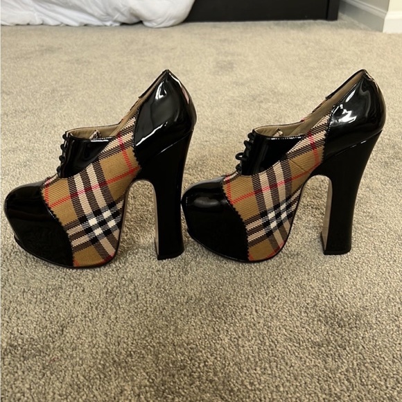Vivienne Westwood x Burberry Ghillies 38.5 BNWoB - Picture 2 of 8